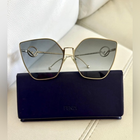 Fendi Womens Gray FF 0323/S 3YG 0323 sunglasses